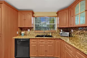 2542 Marathon Ln, Fort Lauderdale, FL 33312 - Photo 16