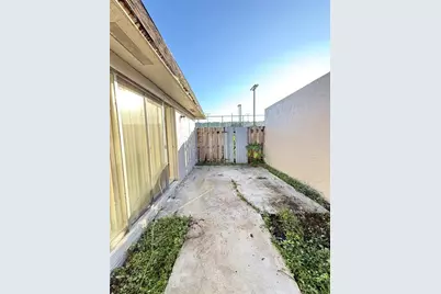 812 SW 73 Av, Unit #8, North Lauderdale, FL 33068 - Photo 20