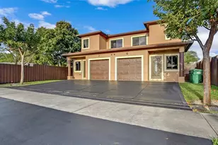 1461-1463 SW 40th Terrace, Fort Lauderdale, FL 33317 - Photo 2