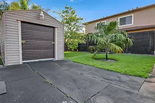 1461-1463 SW 40th Terrace, Fort Lauderdale, FL 33317 - Photo 10