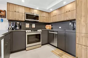 1710 S Ocean Ln, Fort Lauderdale, FL 33316 - Photo 14