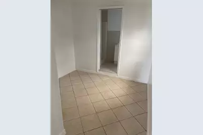 8580 SW 23rd Place, Davie, FL 33324 - Photo 10