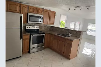 8580 SW 23rd Place, Davie, FL 33324 - Photo 4