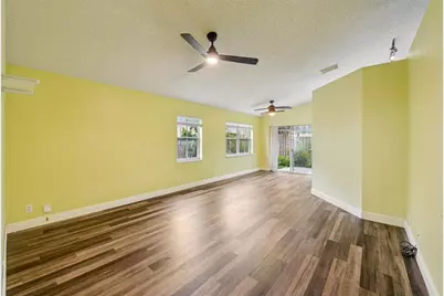 7330  Flores Way, Margate, FL 33063 - Photo 4