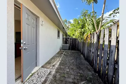 1023 NW 1st Ave, Unit #1, Fort Lauderdale, FL 33311 - Photo 10