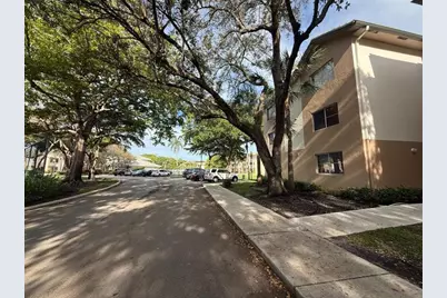 9777  Westview Dr, Unit #1114, Coral Springs, FL 33076 - Photo 32