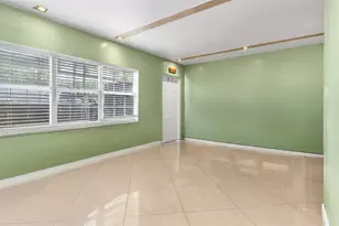 531 NE 61st St, Oakland Park, FL 33334 - Photo 6