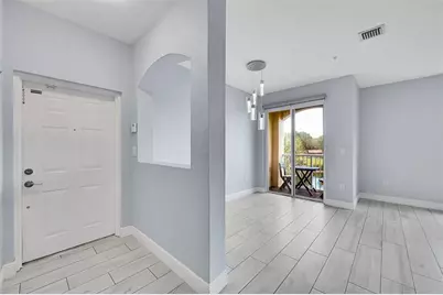 150  Jacaranda Country Club Dr, Unit #200, Plantation, FL 33324 - Photo 12