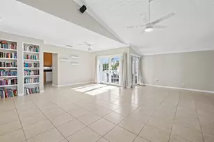 715 Tyler St, Hollywood, FL 33019 - Photo 8