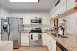 1502 Whitehall Dr, Davie, FL 33324 - Photo 12