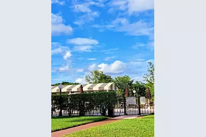 8841  Sunrise Lakes Blvd, Unit #206, Sunrise, FL 33322 - Photo 16