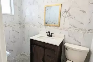 2534 NW 73rd Ave, Sunrise, FL 33313 - Photo 4