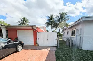 2534 NW 73rd Ave, Sunrise, FL 33313 - Photo 12