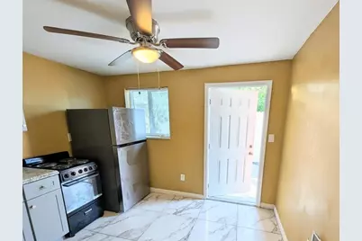 2534 NW 73rd Ave, Sunrise, FL 33313 - Photo 8