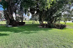 800 Cypress Grove Dr, Pompano Beach, FL 33069 - Photo 32