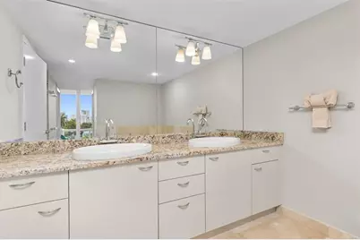 45  Hendricks Isle, Unit #403, Fort Lauderdale, FL 33301 - Photo 24