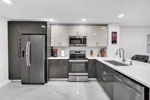 2221 Cypress Island Dr, Pompano Beach, FL 33069 - Photo 2