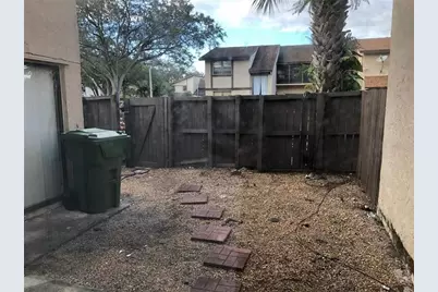 1801  Bayberry Dr, Unit #1801, Pembroke Pines, FL 33024 - Photo 10