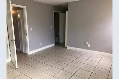 1801  Bayberry Dr, Unit #1801, Pembroke Pines, FL 33024 - Photo 4