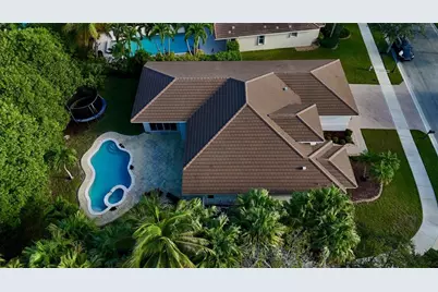 1125 E Waterside Cir, Weston, FL 33327 - Photo 46