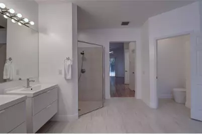 1125 E Waterside Cir, Weston, FL 33327 - Photo 44