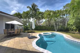1125 E Waterside Circle, Weston, FL 33327 - Photo 8