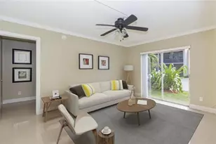 5276 NE 6th Ave, Oakland Park, FL 33334 - Photo 4