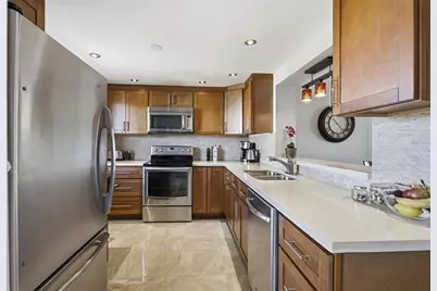 311 SE 3rd St, Unit #410, Dania Beach, FL 33004 - Photo 2