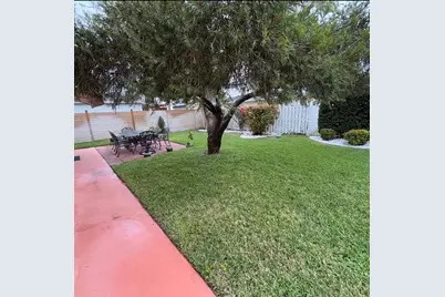 3111  Thames Way, Miramar, FL 33025 - Photo 18