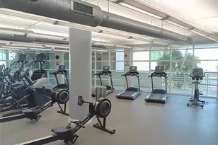 253 NE 2nd St, Miami, FL 33132 - Photo 28