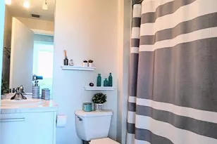 253 NE 2nd St, Miami, FL 33132 - Photo 24