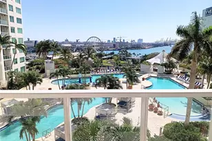 253 NE 2nd St, Miami, FL 33132 - Photo 4