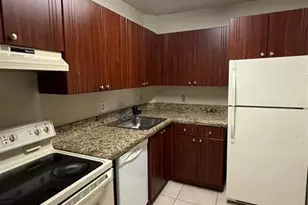 10773 Cleary Blvd, Plantation, FL 33324 - Photo 2