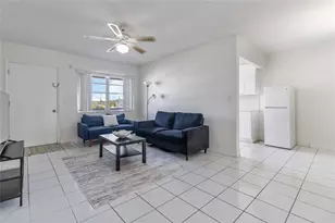 52 NE 204th St, Miami, FL 33179 - Photo 4