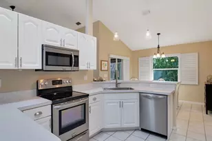 4425 12th Manor SW, Vero Beach, FL 32968 - Photo 8