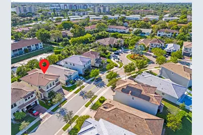 8870 NW 37th Dr, Coral Springs, FL 33065 - Photo 20