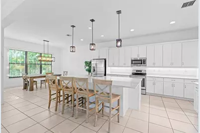 8870 NW 37th Dr, Coral Springs, FL 33065 - Photo 8