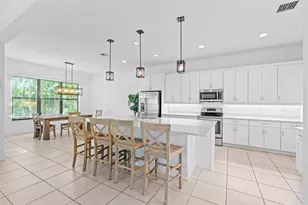 8870 NW 37th Dr, Coral Springs, FL 33065 - Photo 8