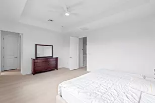 8870 NW 37th Dr, Coral Springs, FL 33065 - Photo 12