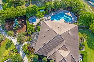 8870 NW 37th Dr, Coral Springs, FL 33065 - Photo 24