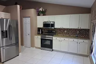 231 Preserve Ct, Royal Palm Beach, FL 33411 - Photo 6