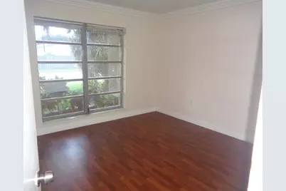 2496 NW 98th Ln, Sunrise, FL 33322 - Photo 4