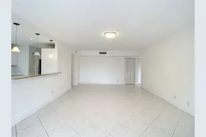 6342  Longboat Ln, Unit #404, Boca Raton, FL 33433 - Photo 8