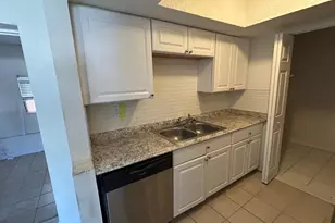 6828 NW 30th St, Sunrise, FL 33313 - Photo 6