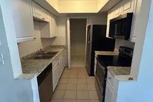 6828 NW 30th St, Sunrise, FL 33313 - Photo 8