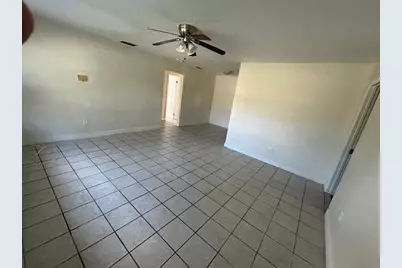 6828 NW 30th St, Sunrise, FL 33313 - Photo 4