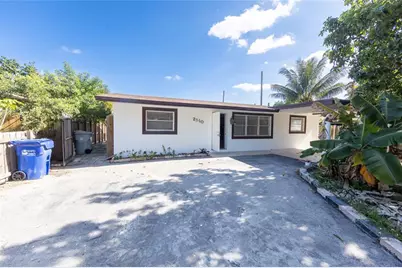 2510 NE 3rd Ave, Pompano Beach, FL 33064 - Photo 1