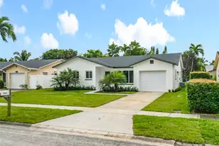 8926 SW 7th St, Boca Raton, FL 33433 - Photo 2