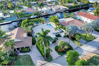 2409 NE 19th Ave, Wilton Manors, FL 33305 - Photo 6