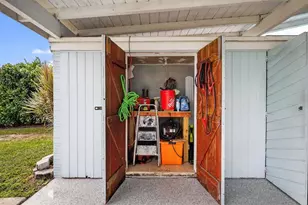 9471 Jamaica Dr, Cutler Bay, FL 33189 - Photo 10